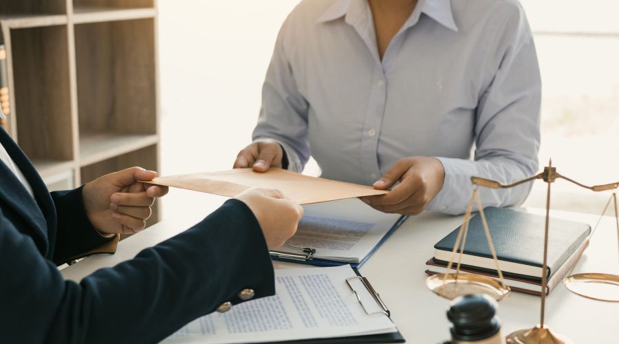 Định nghĩa thư giới thiệu xin học bổng (LOR)